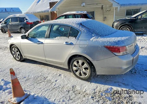 2010 Honda Accord Exl из США, поврежденный, VIN 1HGCP3F80AA025792